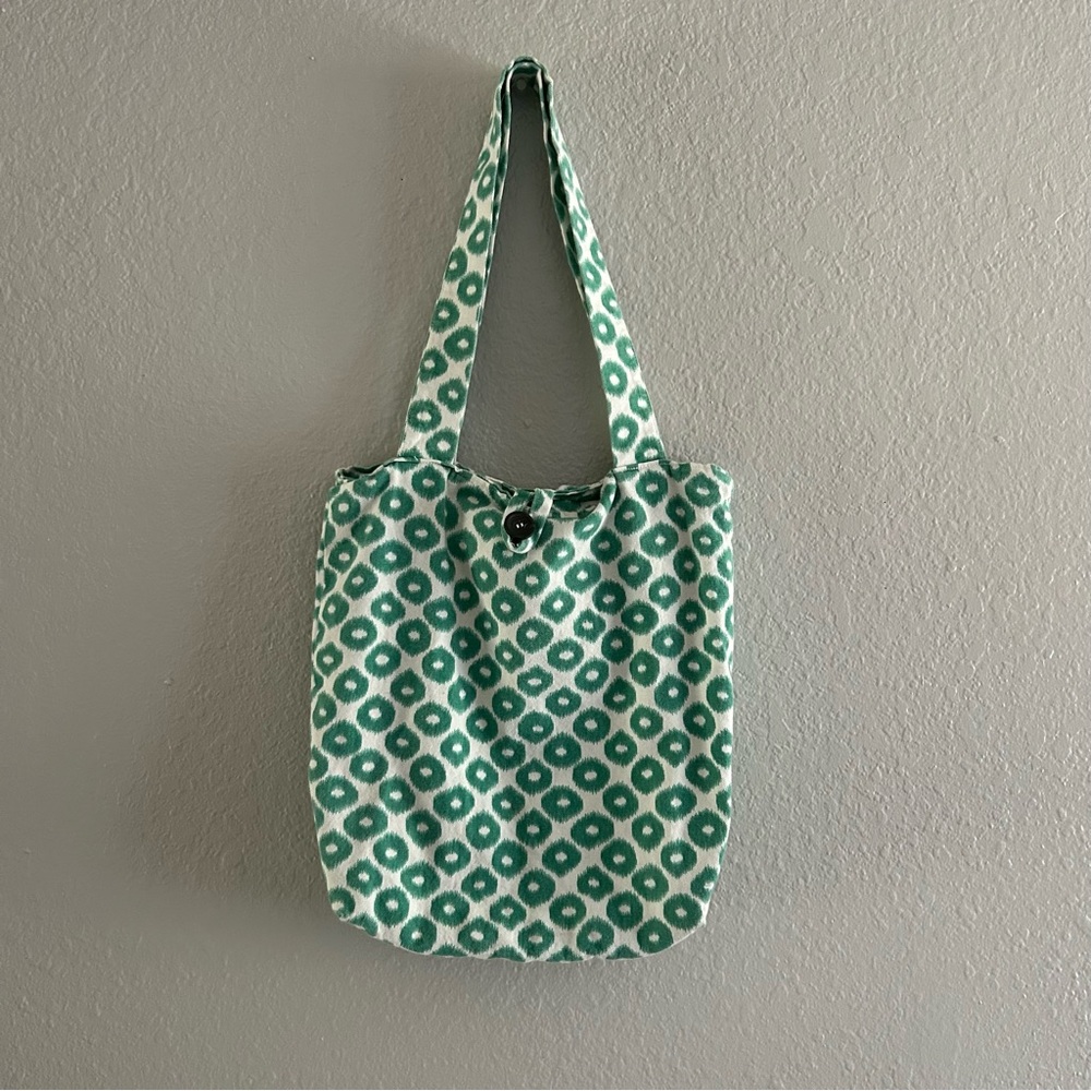 Stylish Green Patterned Tote Bag